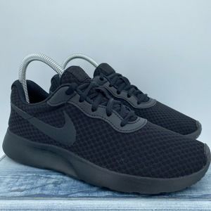 Nike Tanjun Men’s Shoes Black Size 7